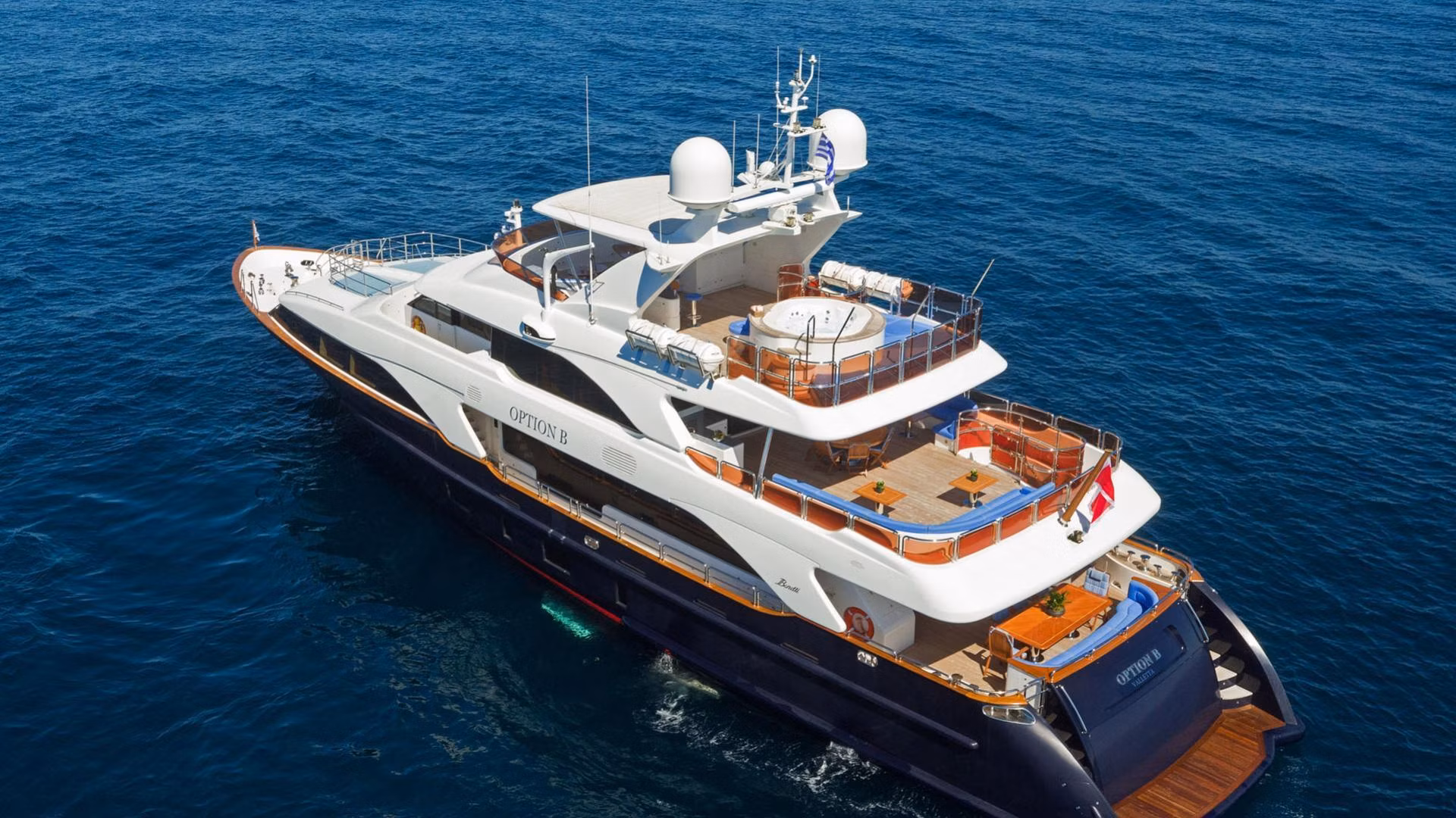 An image of Option B yacht
