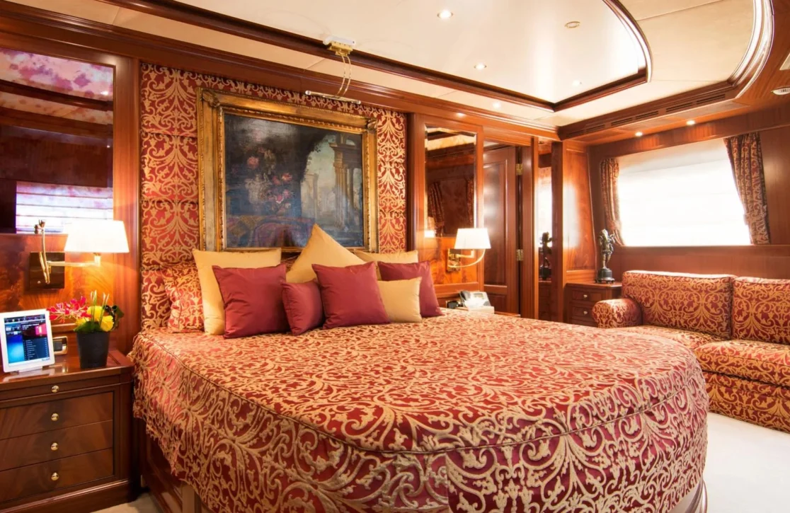 An image of Option B yacht