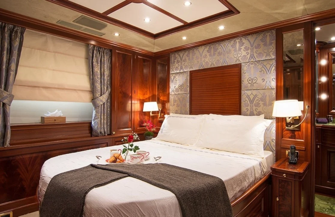 An image of Option B yacht