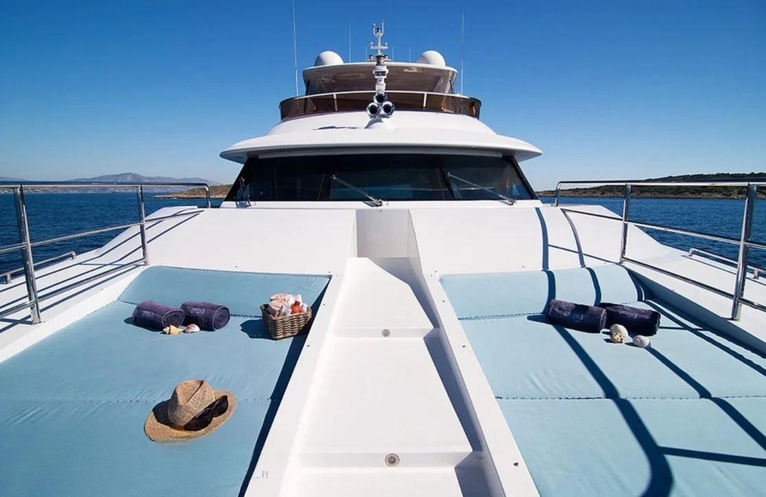 An image of Option B yacht