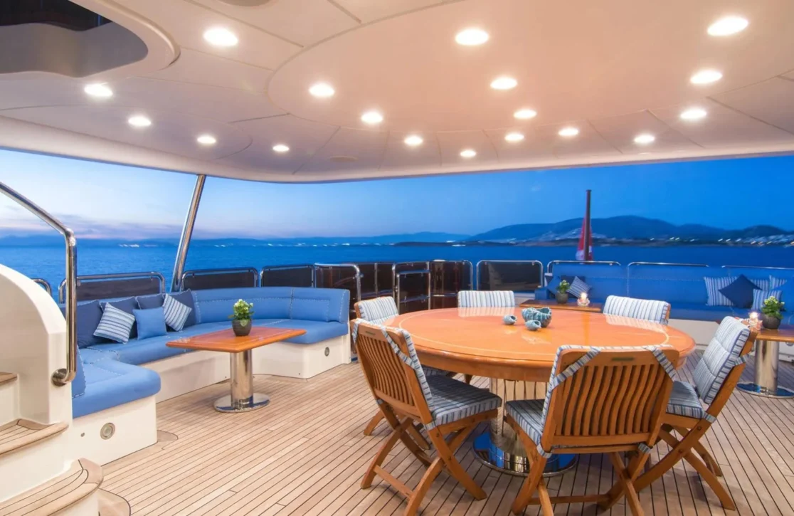 An image of Option B yacht