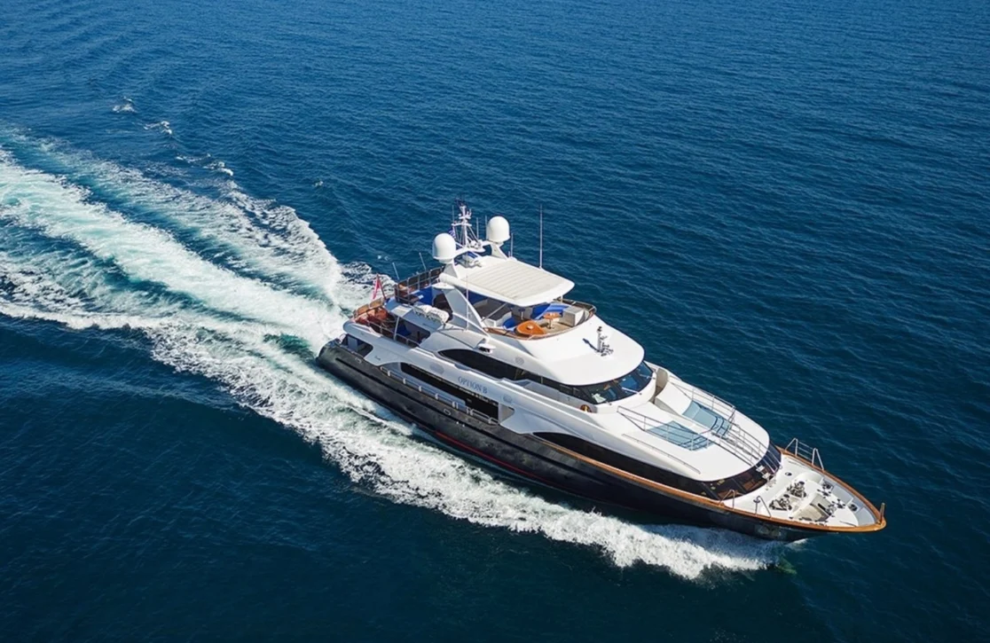 An image of Option B yacht