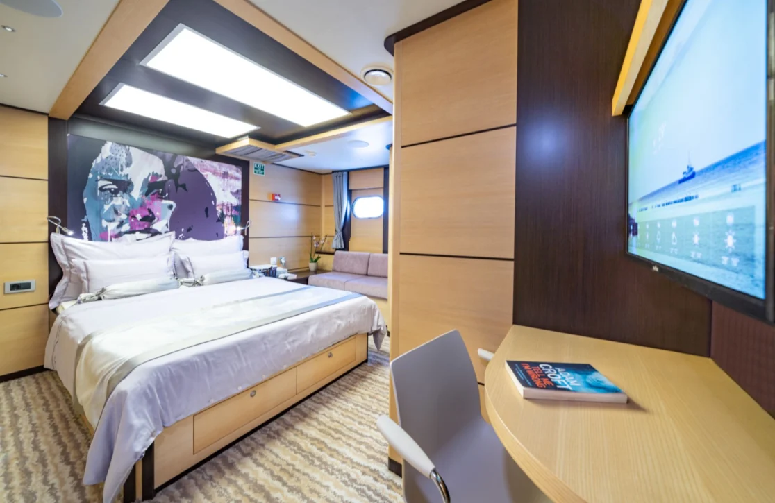 An image of Navilux yacht