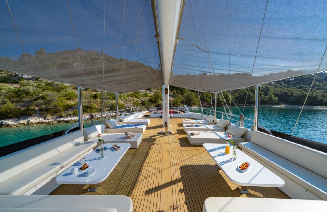 An image of Navilux yacht