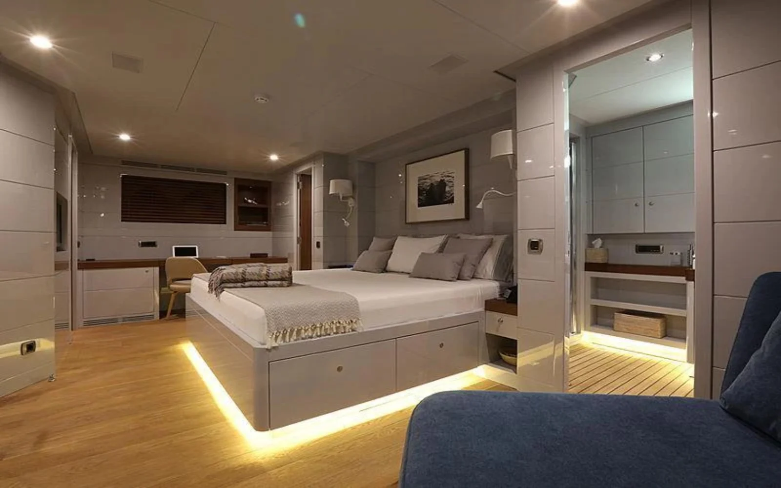 A preview of interior Bedroom cabin