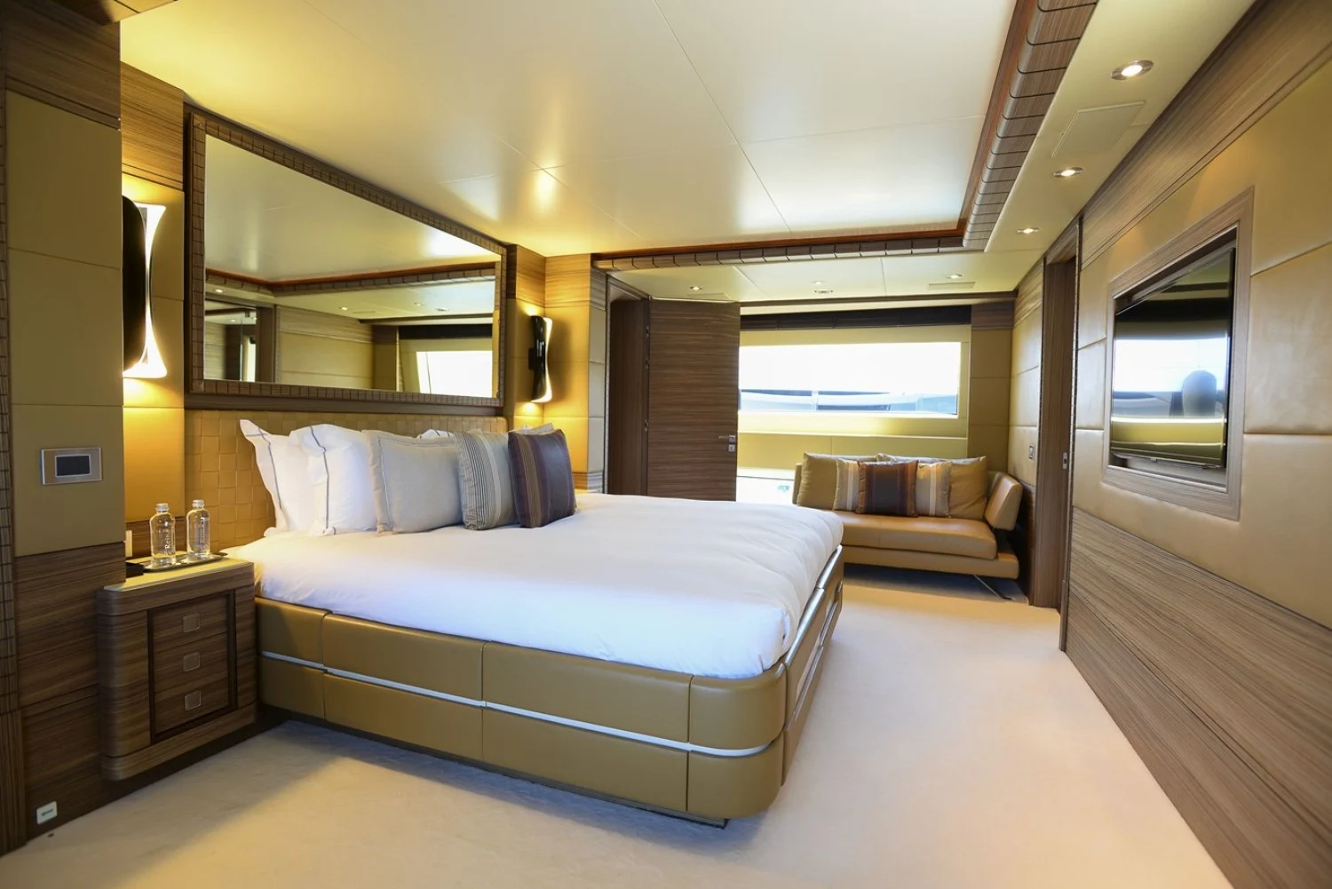 A preview of interior Bedroom cabin