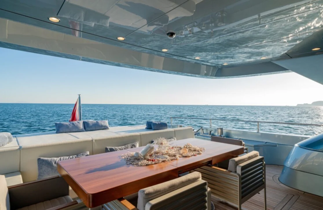 An image of 55 Fiftyfive yacht