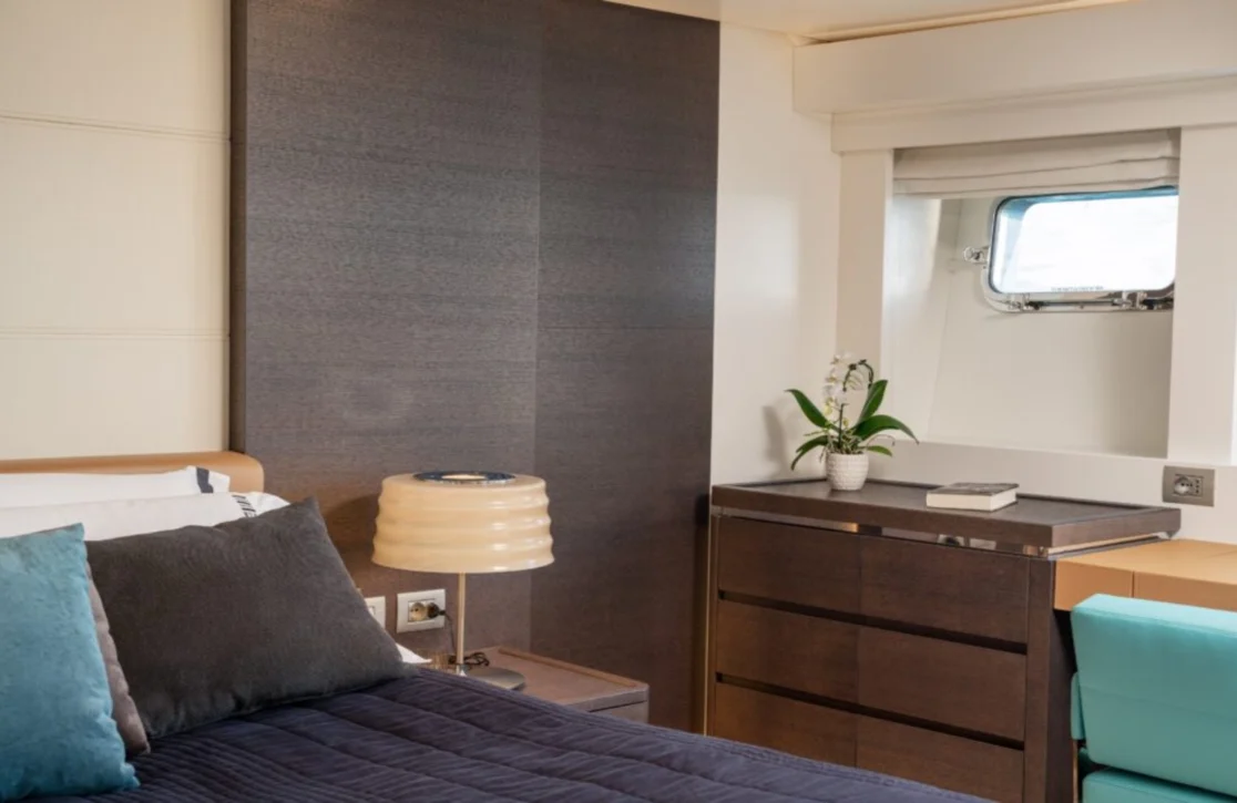 An image of 55 Fiftyfive yacht
