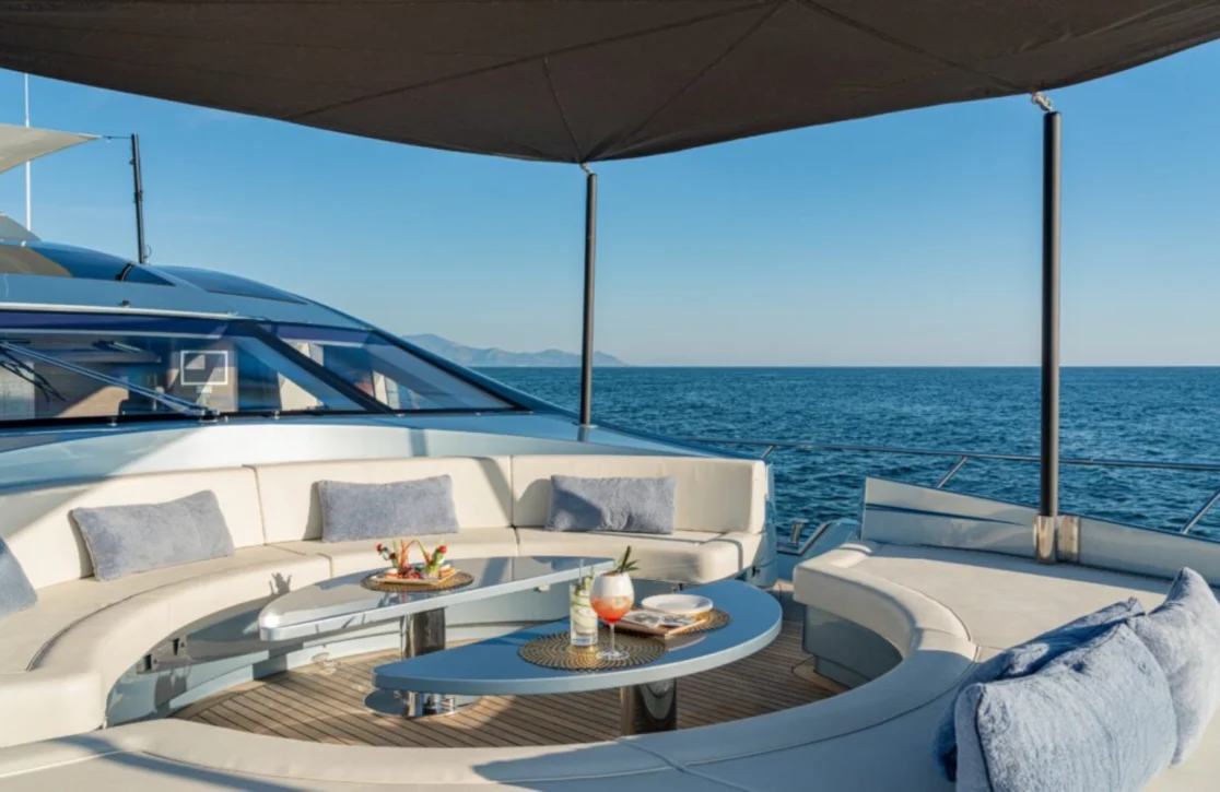 An image of 55 Fiftyfive yacht