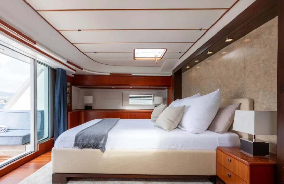 An image of Selena yacht