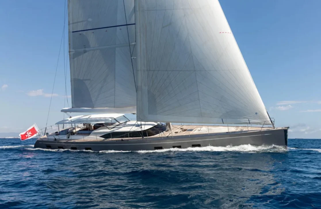 An image of Selena yacht