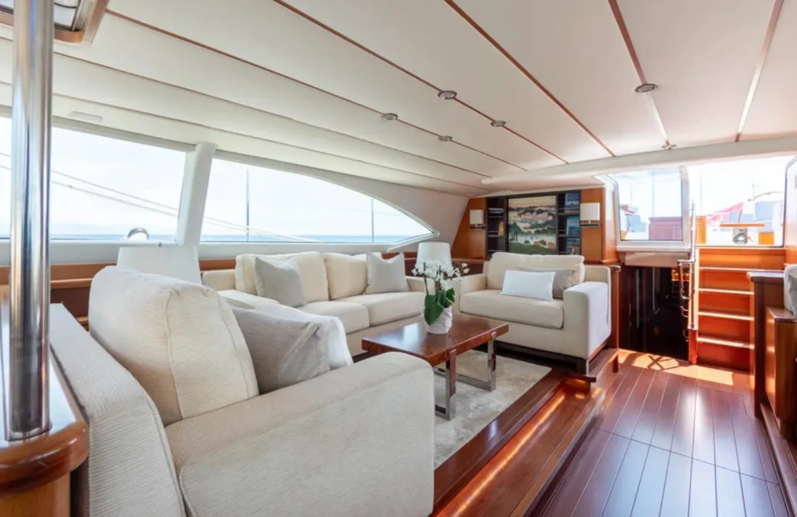 An image of Selena yacht