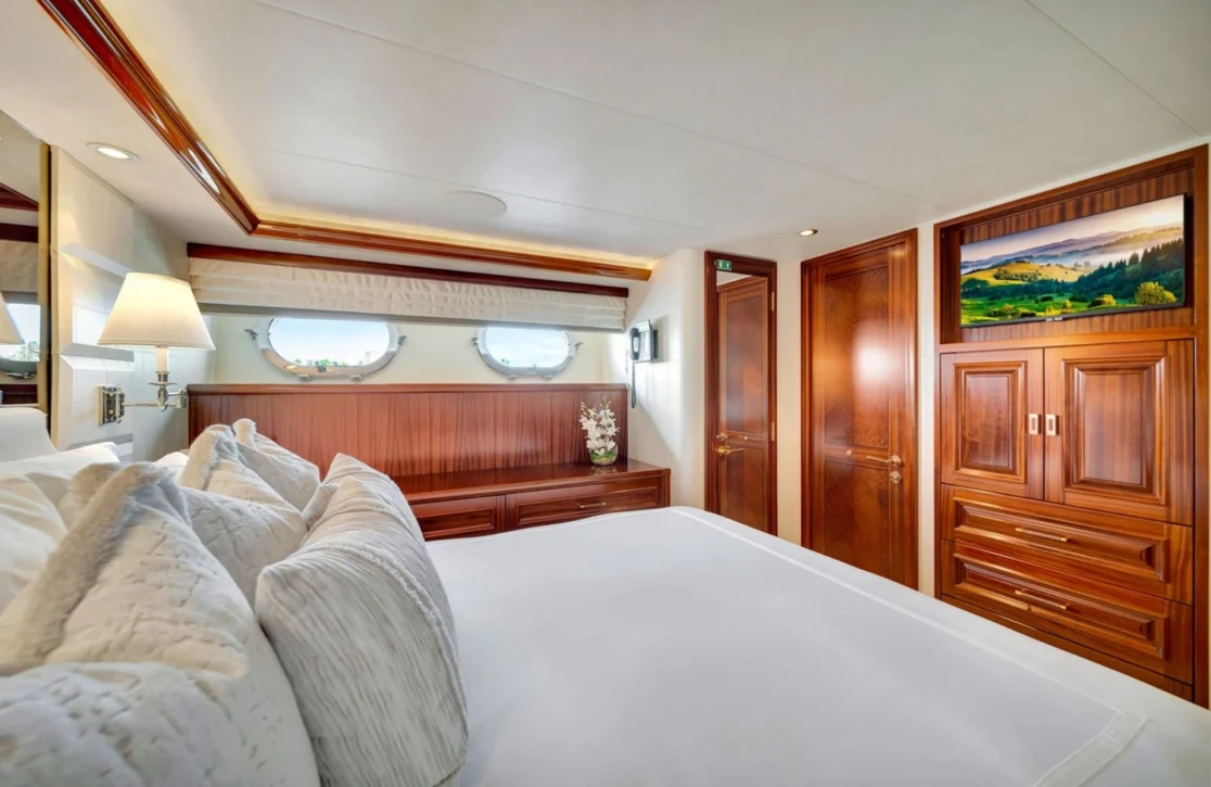 An image of Jeannietini yacht