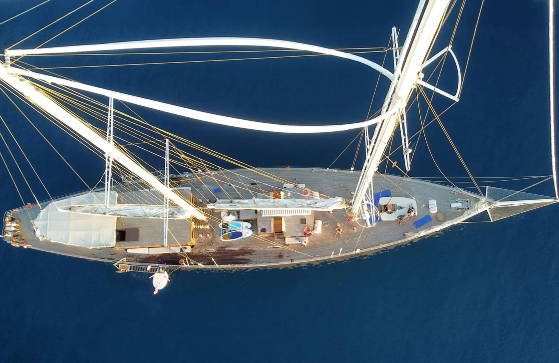 An image of Chronos yacht