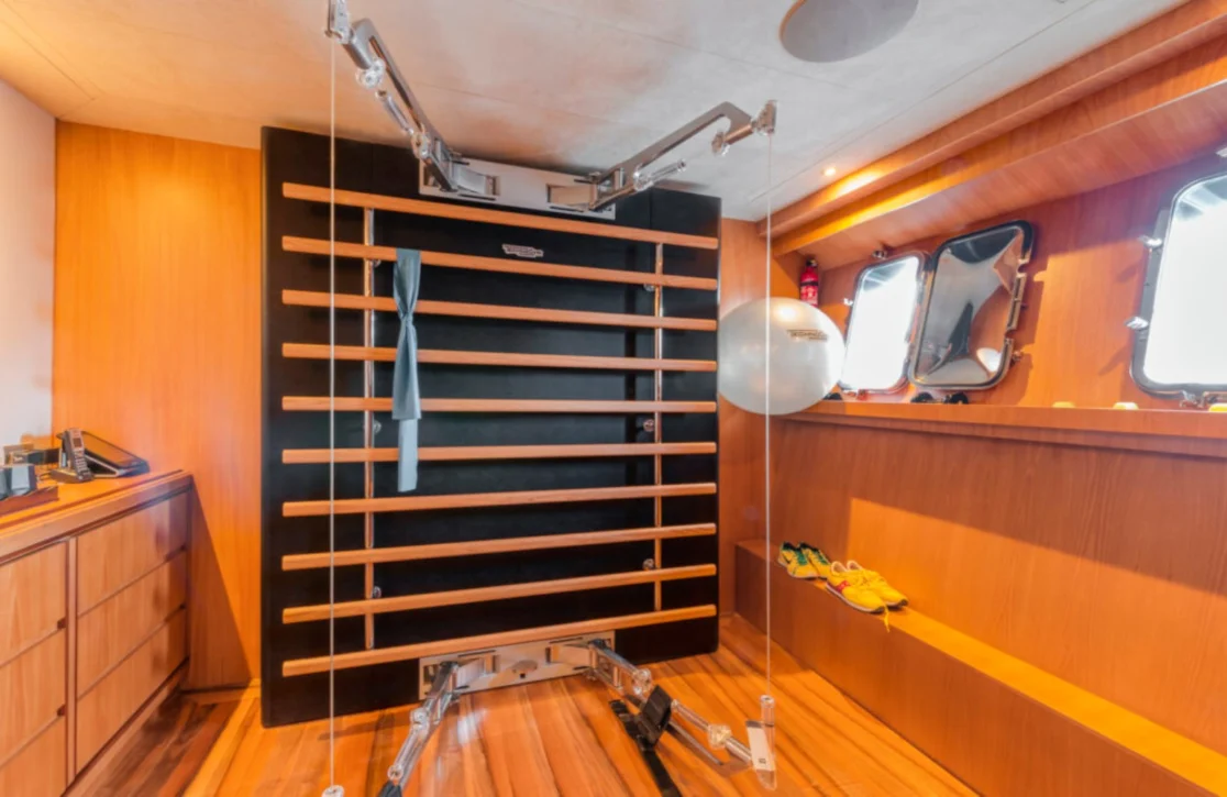 An image of Angra Too yacht