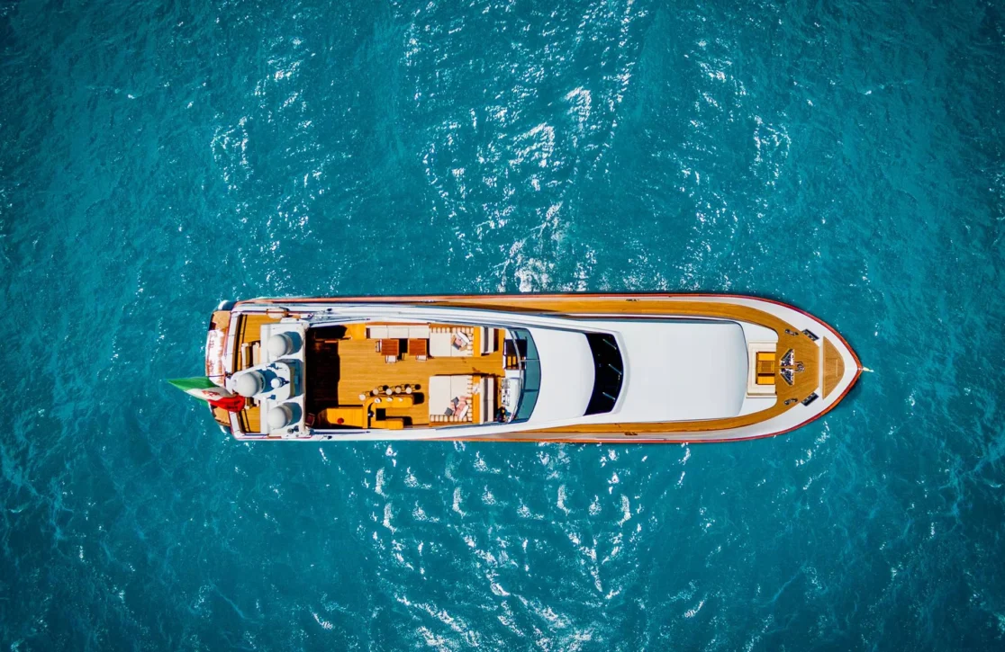 An image of Angra Too yacht