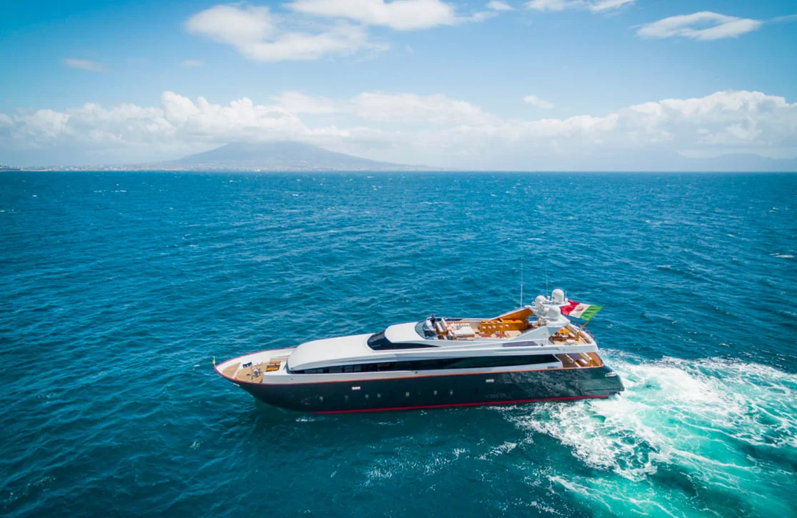An image of Angra Too yacht