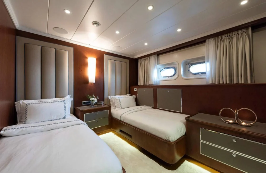 An image of Adamaris yacht