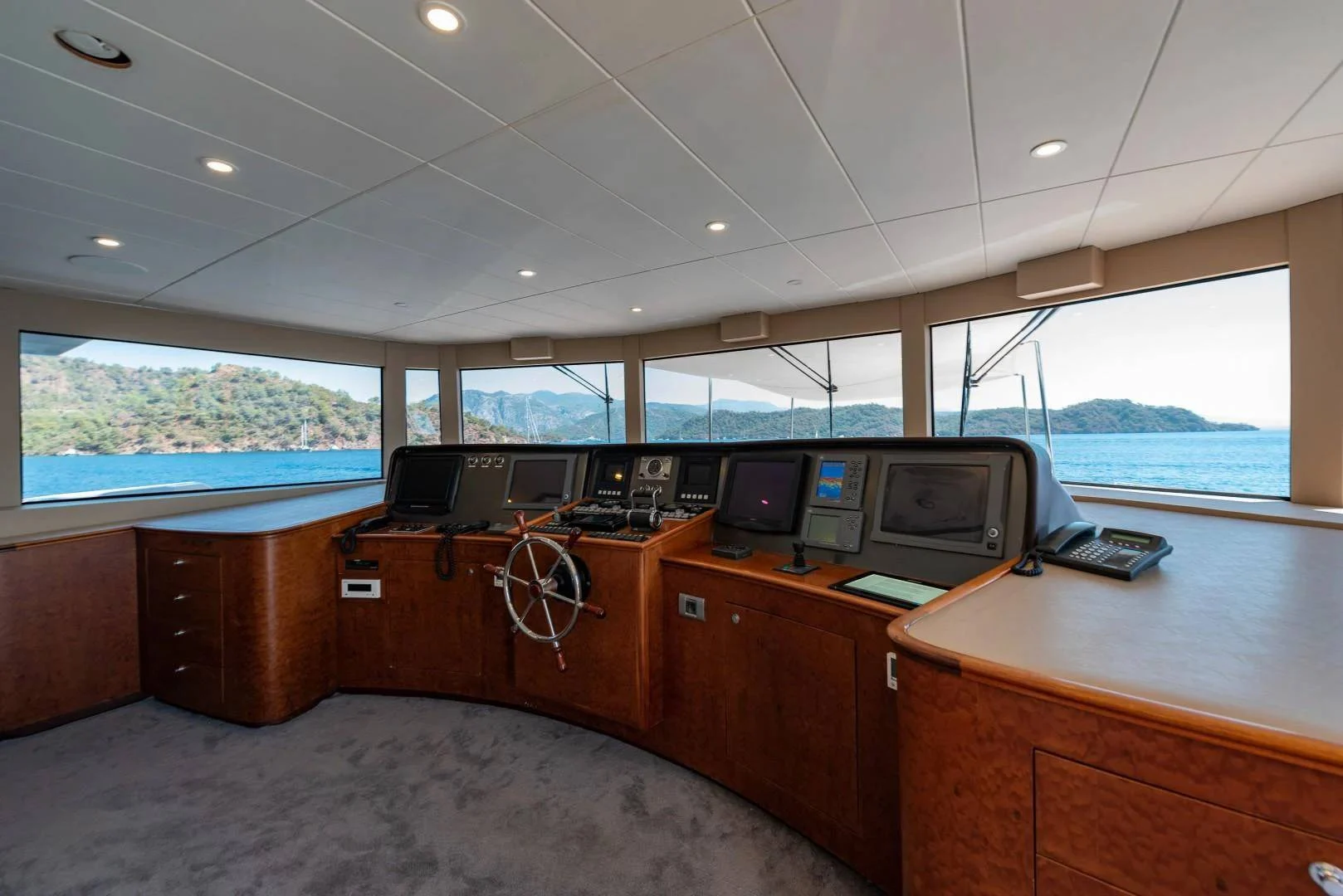 A preview of interior Bridge driving area
