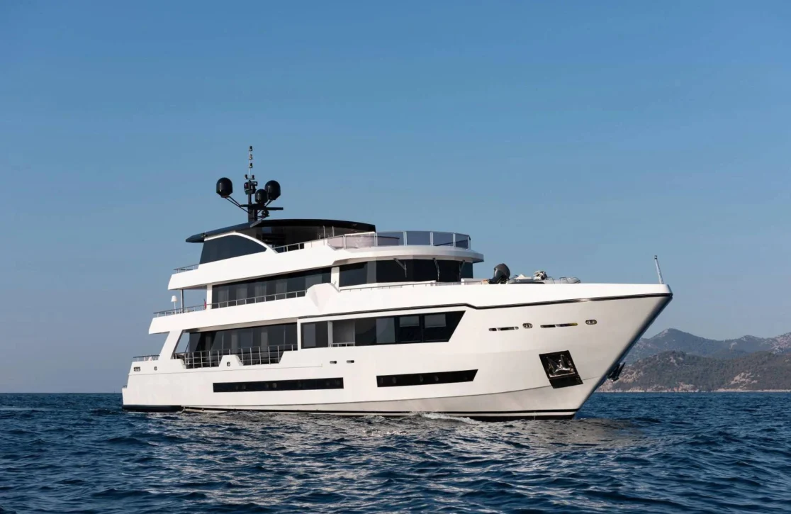 An image of Adamaris yacht