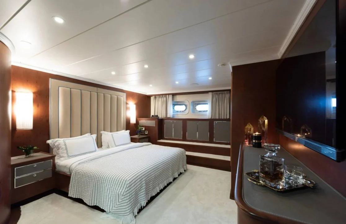 An image of Adamaris yacht