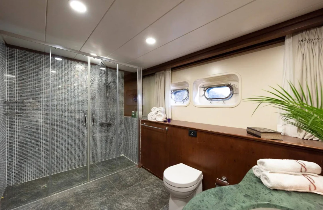 An image of Adamaris yacht