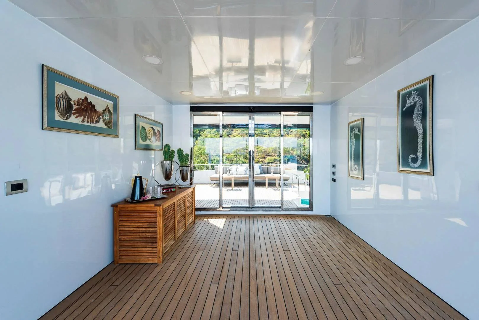 A preview of interior Hallway