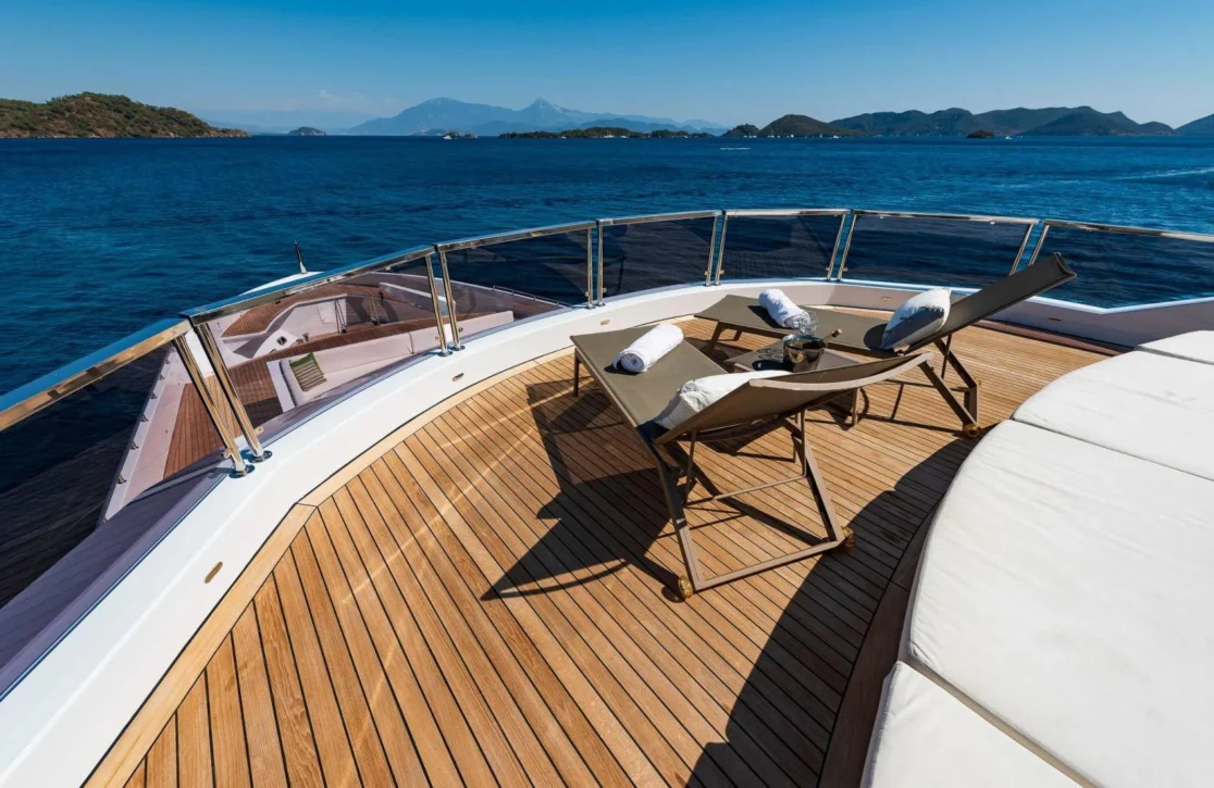An image of Adamaris yacht