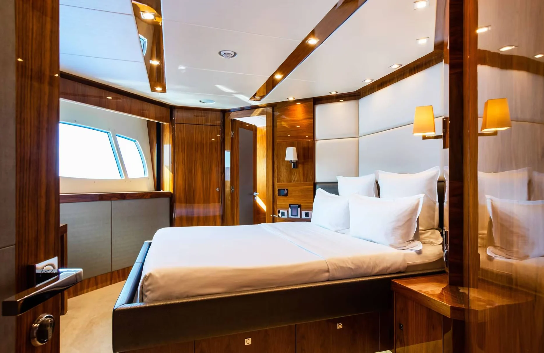 A preview of interior Bedroom cabin
