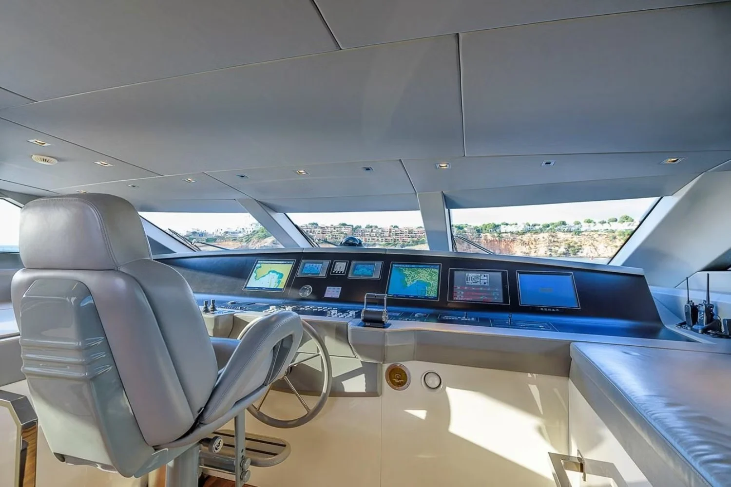 A preview of interior Bridge driving area