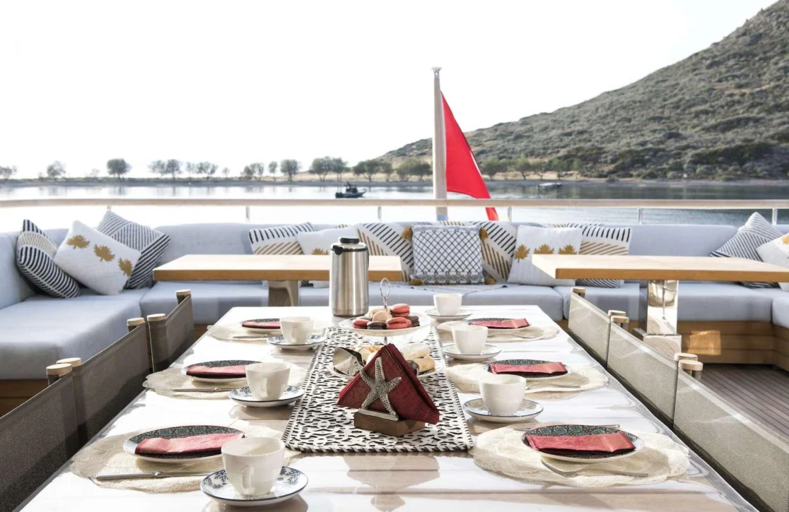 An image of Therapy yacht
