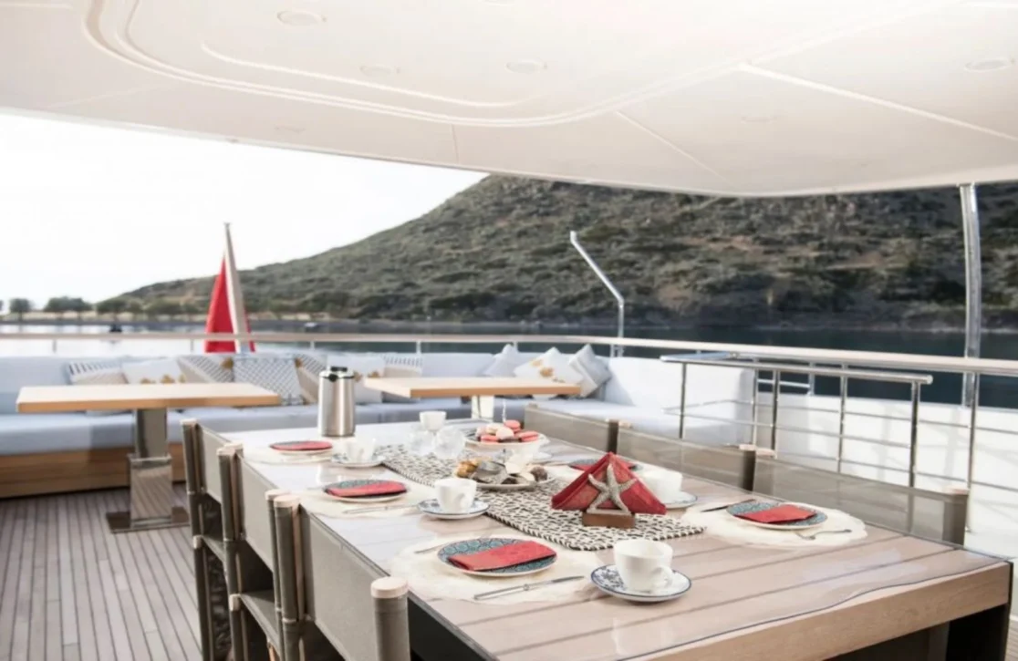An image of Therapy yacht