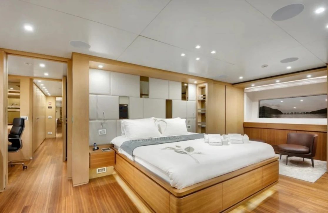 An image of Therapy yacht