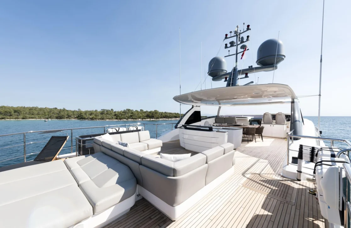 An image of Antheya III yacht
