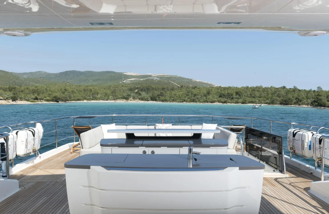 An image of Antheya III yacht
