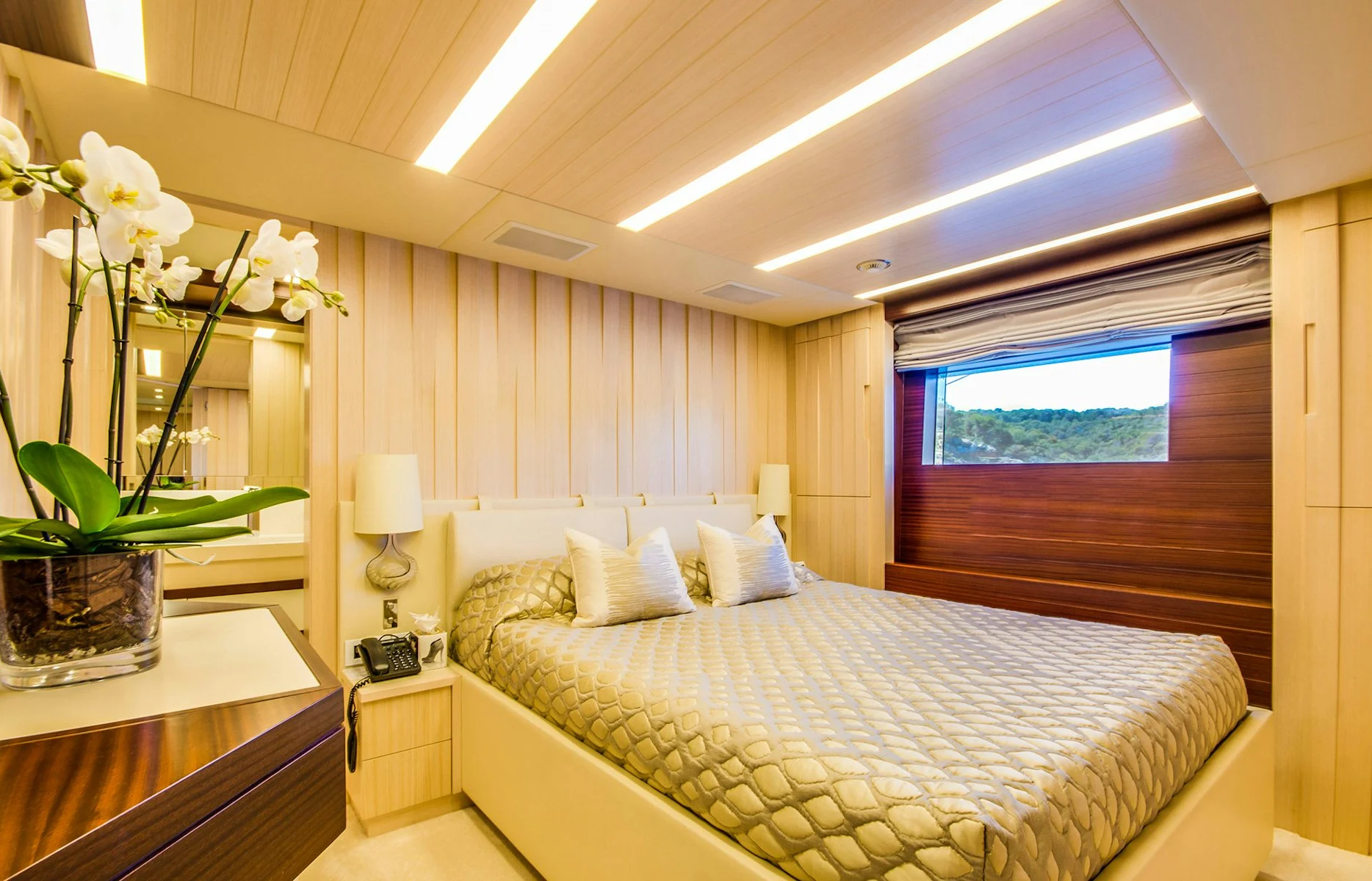 A preview of interior Bedroom cabin