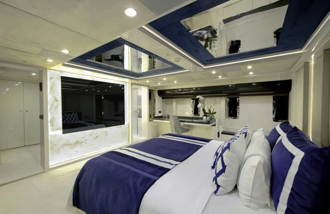 An image of Vetro yacht
