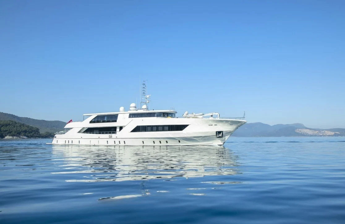 An image of Vetro yacht