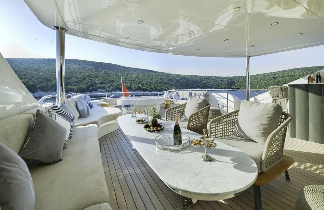 An image of Vetro yacht
