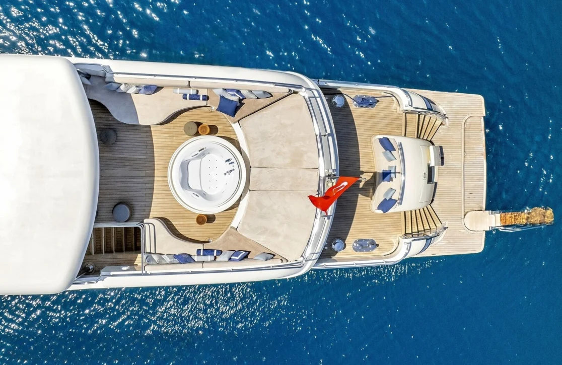 An image of Vetro yacht