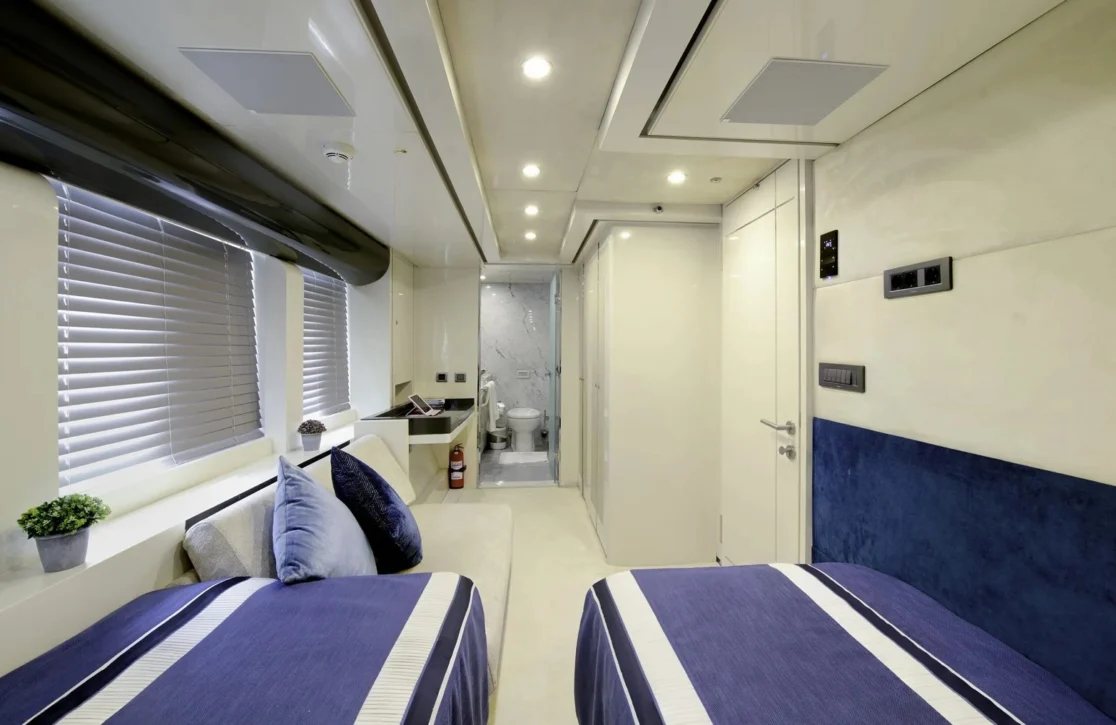 An image of Vetro yacht