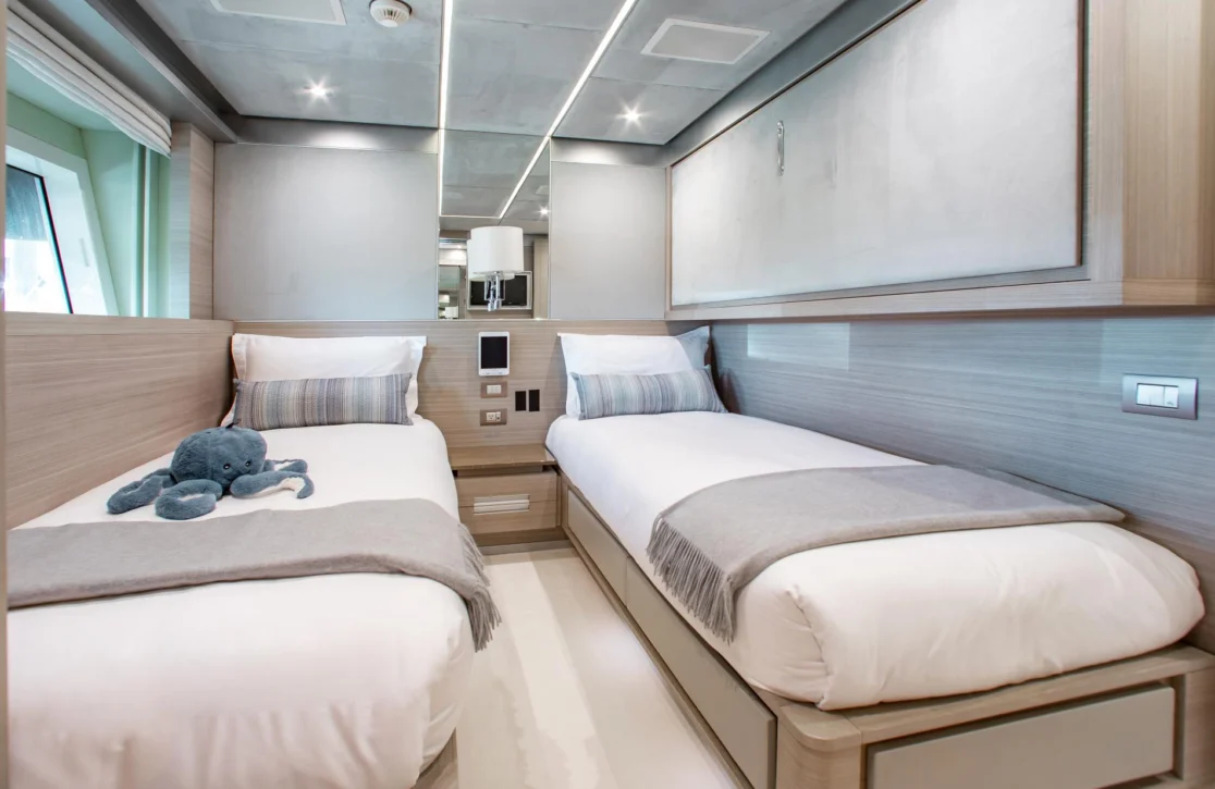 An image of Emina yacht