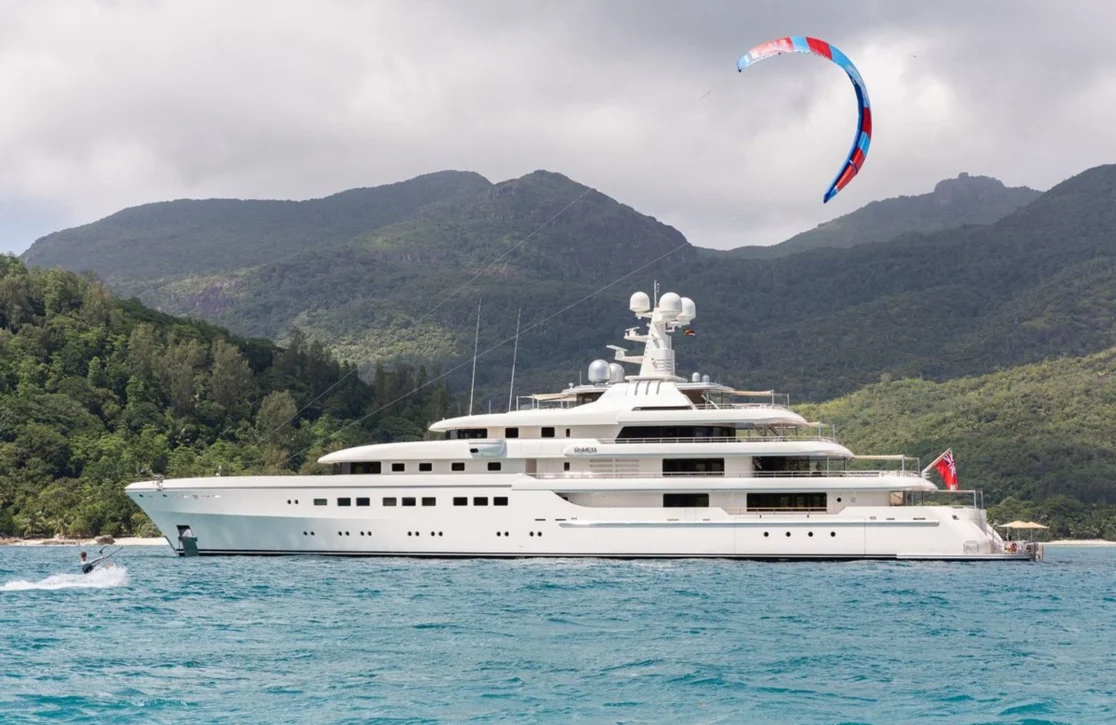 An image of Romea yacht