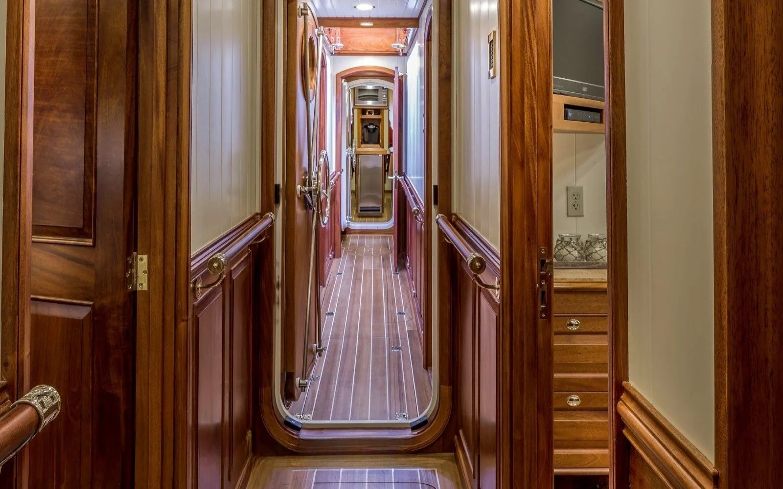 A preview of interior Hallway