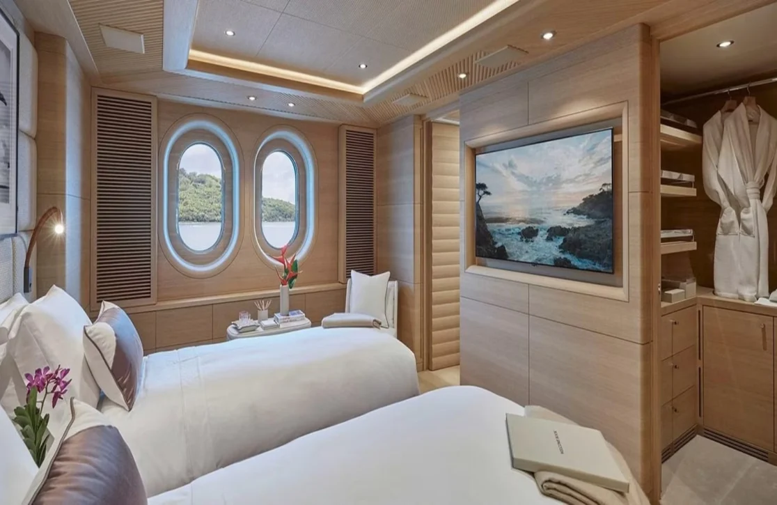 An image of Ije yacht
