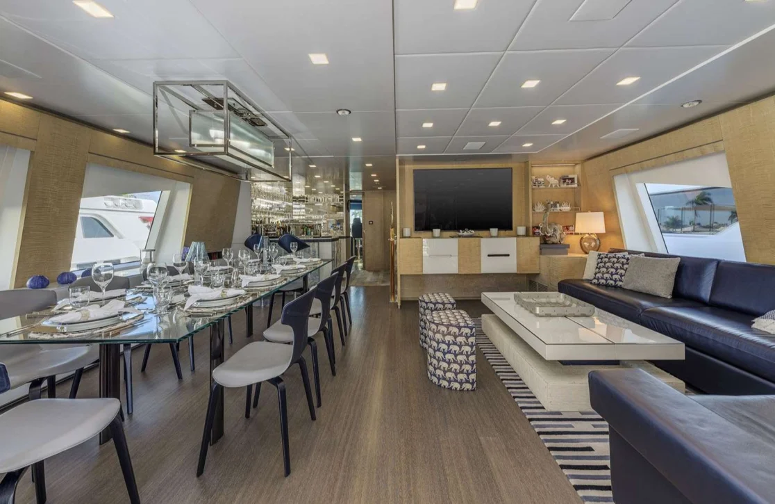 An image of H yacht