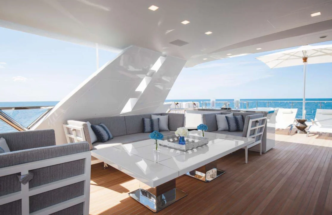 An image of H yacht