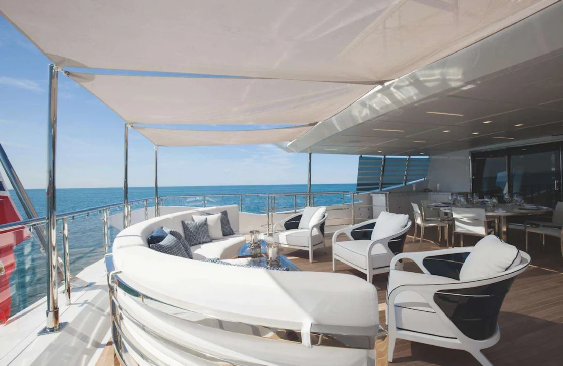 An image of H yacht
