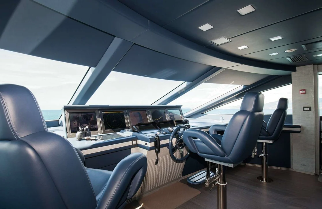 An image of H yacht