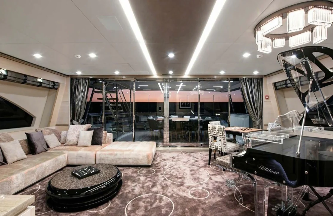 An image of Charade yacht